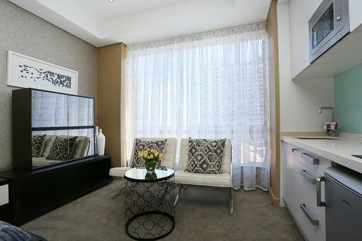 304 Sandton Skye Йоханесбург Екстериор снимка